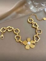 Golden Bloom Heart Bracelet - Image 4