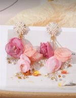 Handmade Wavy Cloth & Faux Pearl Decor Flower Earrings - Image 4