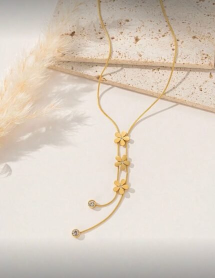 5-Petal Flower Tassel Pendant Necklace