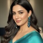 Emerald Green Crystal Leaf Drop Earrings (available in navy blue color)