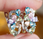 Flower-Shaped Multicolor Mini Luxe Earrings - Image 2